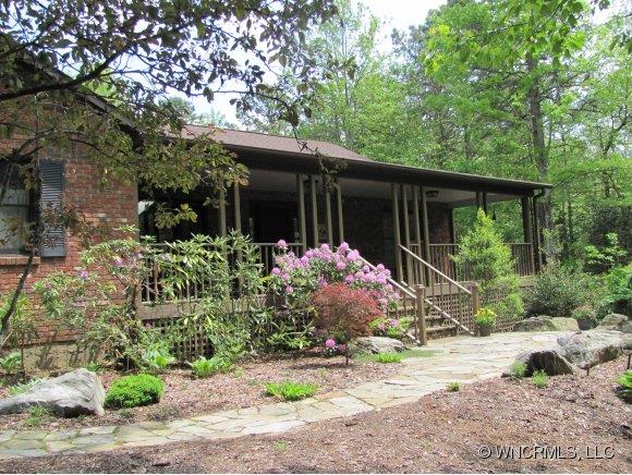 870 Kanasgowa Drive Brevard NC 28712