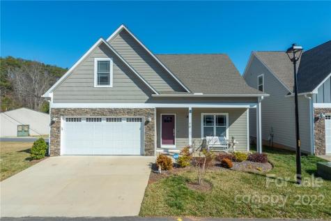 18 Water Pointe Way Weaverville NC 28787