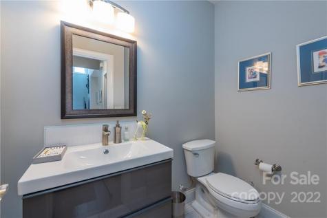 18 Water Pointe Way Weaverville NC 28787