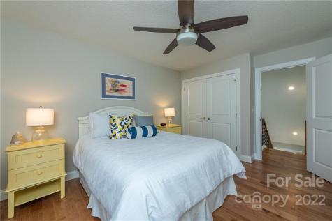 18 Water Pointe Way Weaverville NC 28787