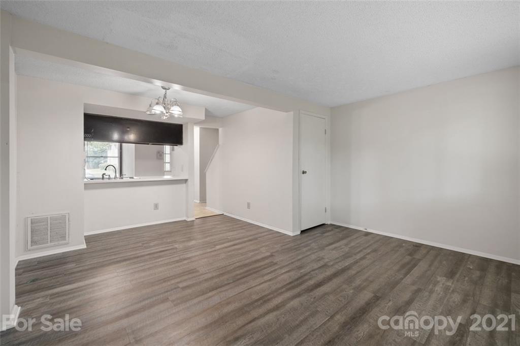 7605 Holly Grove Court Charlotte NC 28227
