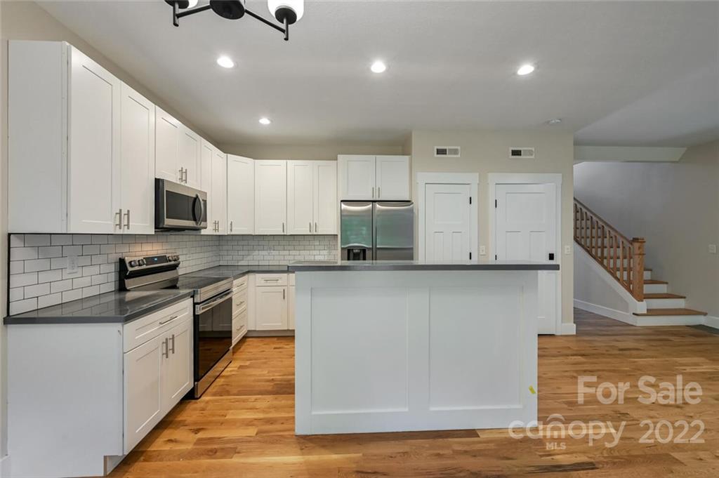 25 Loblolly Lane Asheville NC 28803