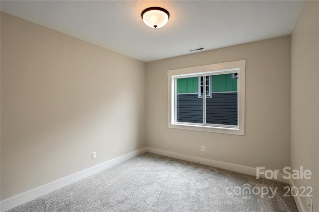 25 Loblolly Lane Asheville NC 28803