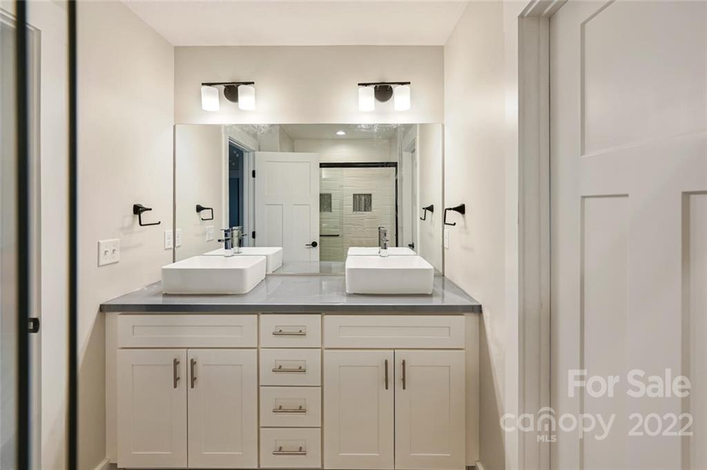 25 Loblolly Lane Asheville NC 28803