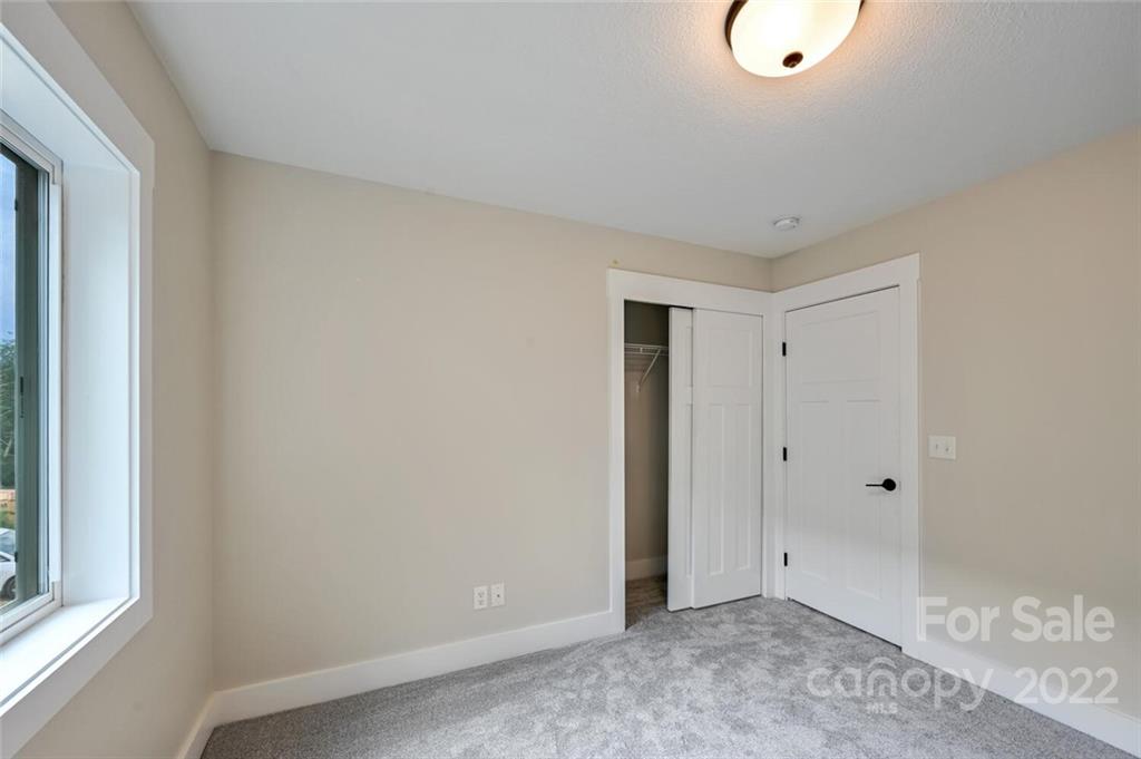 25 Loblolly Lane Asheville NC 28803