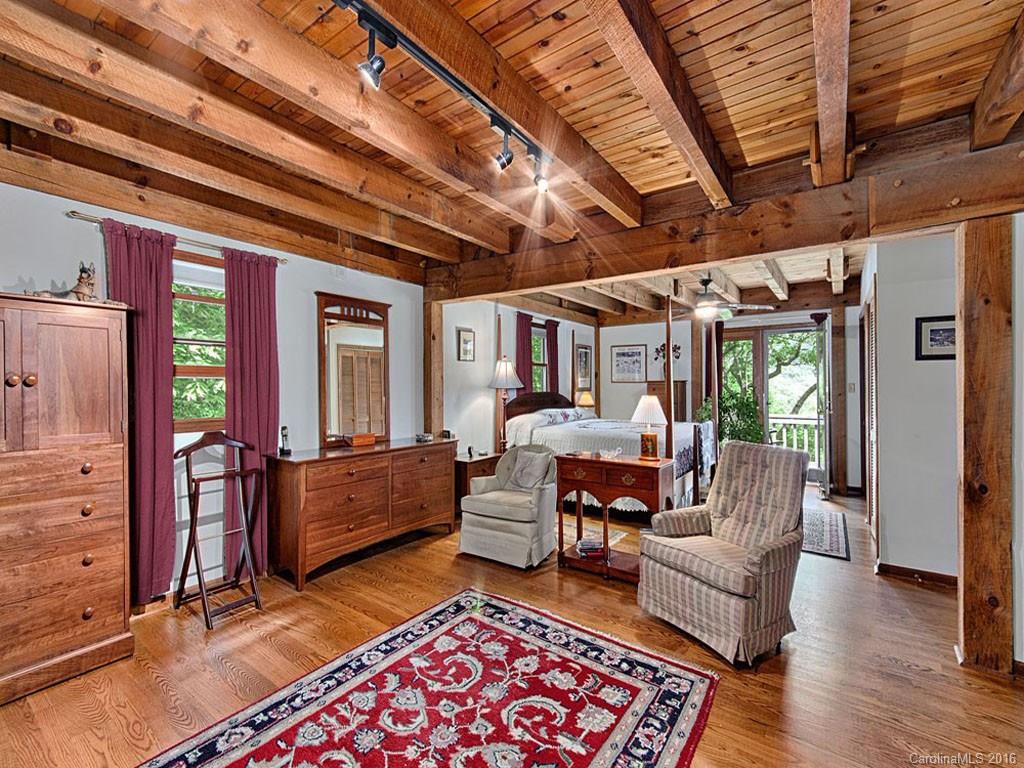 186 Merrills Chase Road Asheville NC 28803