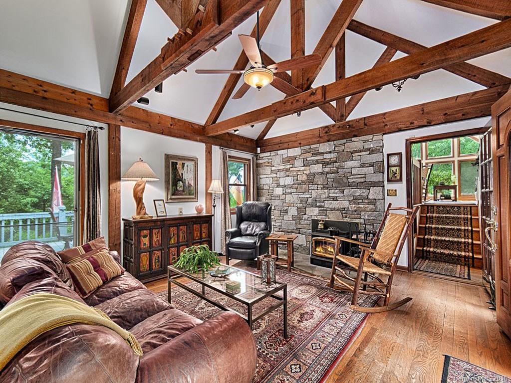 186 Merrills Chase Road Asheville NC 28803