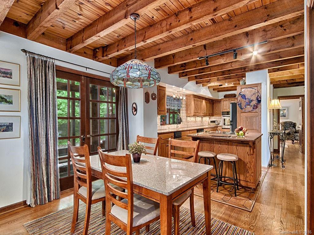 186 Merrills Chase Road Asheville NC 28803