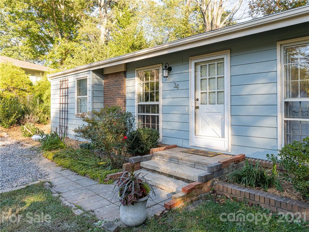 34 Waverly Court Asheville NC 28805