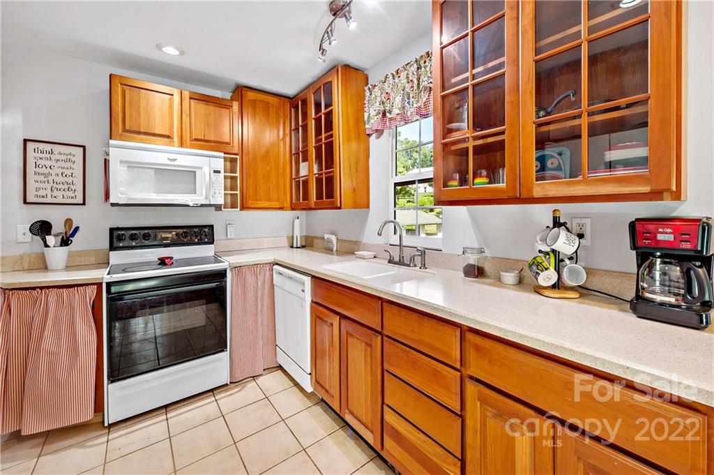 240 Monte Vista Road Candler NC 28715