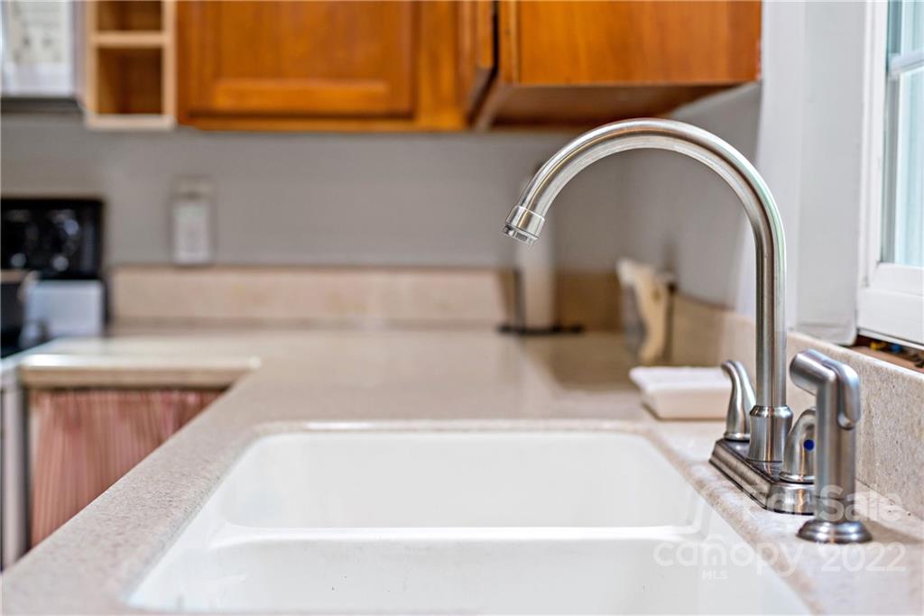 240 Monte Vista Road Candler NC 28715