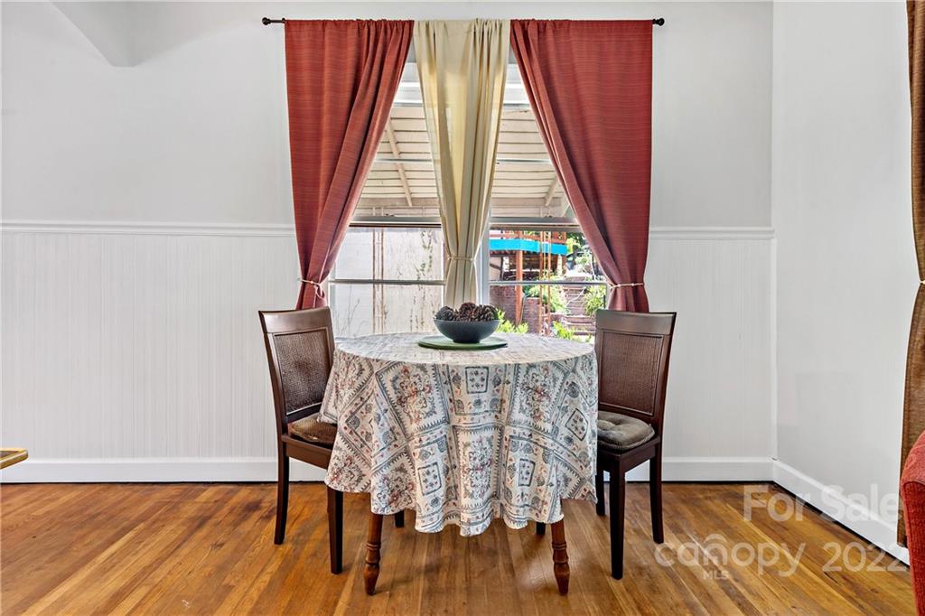 240 Monte Vista Road Candler NC 28715