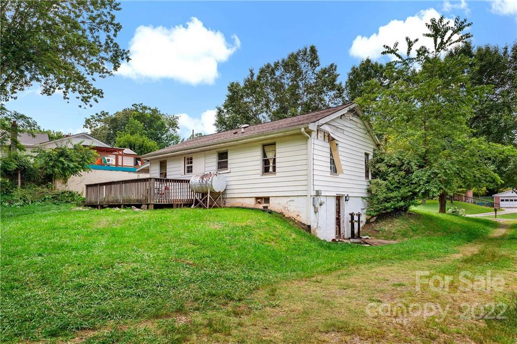 240 Monte Vista Road Candler NC 28715