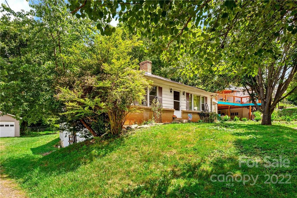 240 Monte Vista Road Candler NC 28715