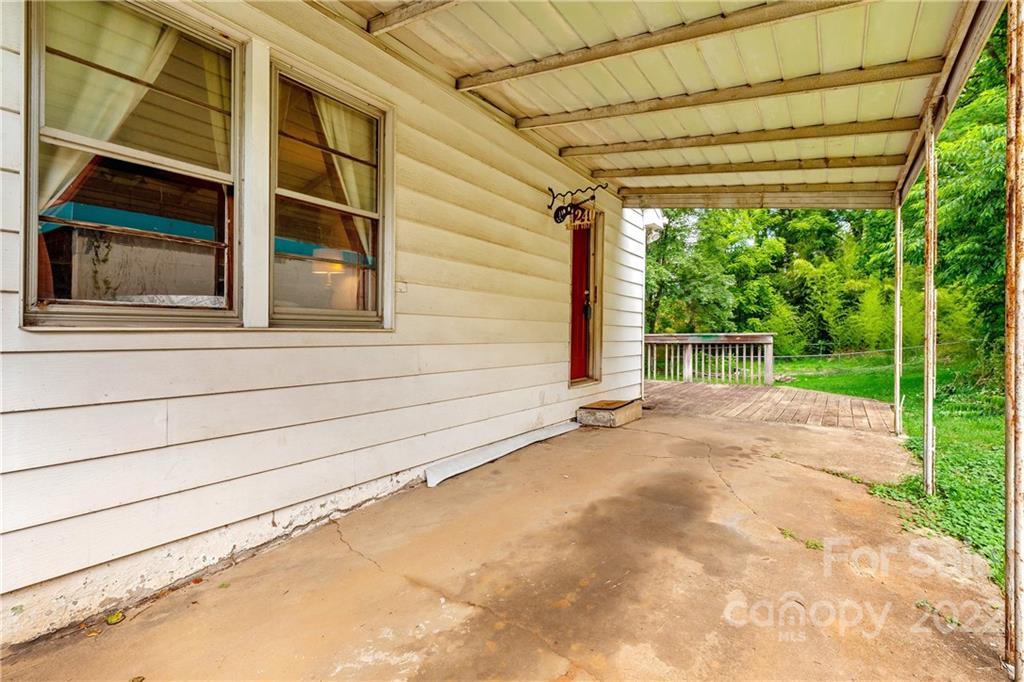 240 Monte Vista Road Candler NC 28715