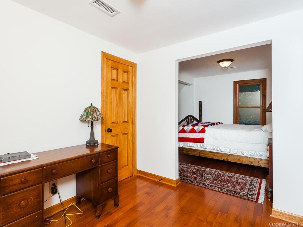 432 Reservoir Road Burnsville NC 28714