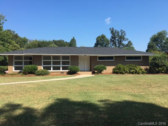 6616 Pawnee Drive Charlotte NC 28214