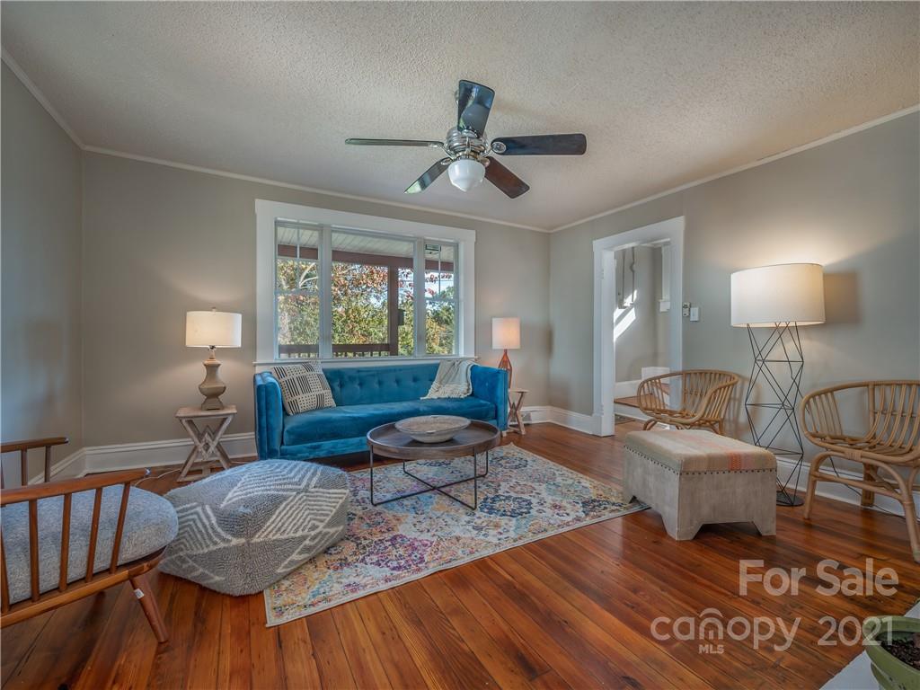 67 Ora Street Asheville NC 28801