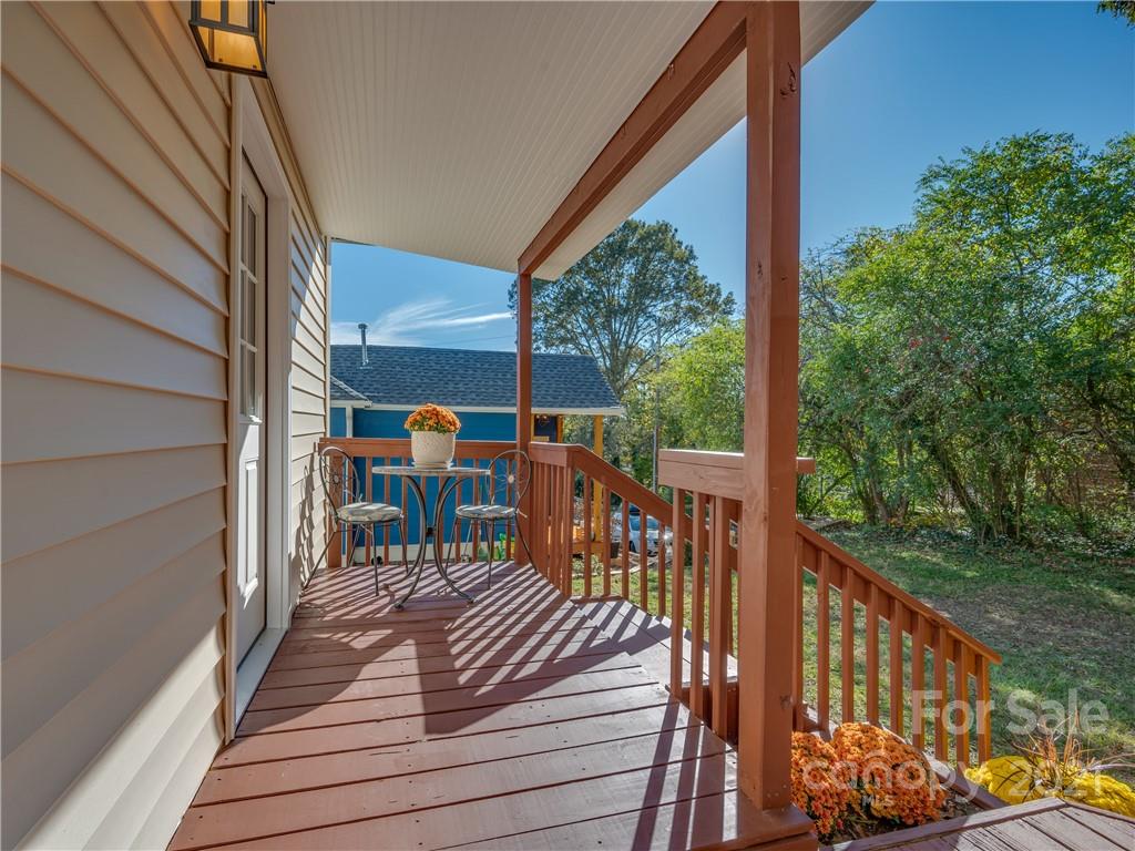 67 Ora Street Asheville NC 28801