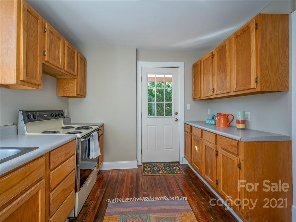 67 Ora Street Asheville NC 28801