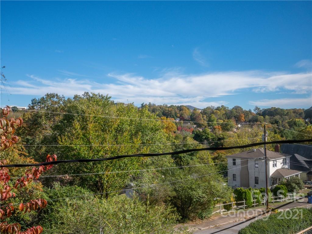 67 Ora Street Asheville NC 28801