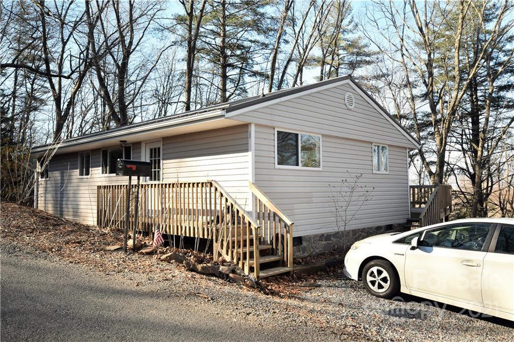 274 Sunset Ridge Road Clyde NC 28721
