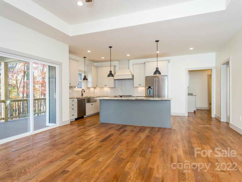280 Justice Ridge Road Candler NC 28715