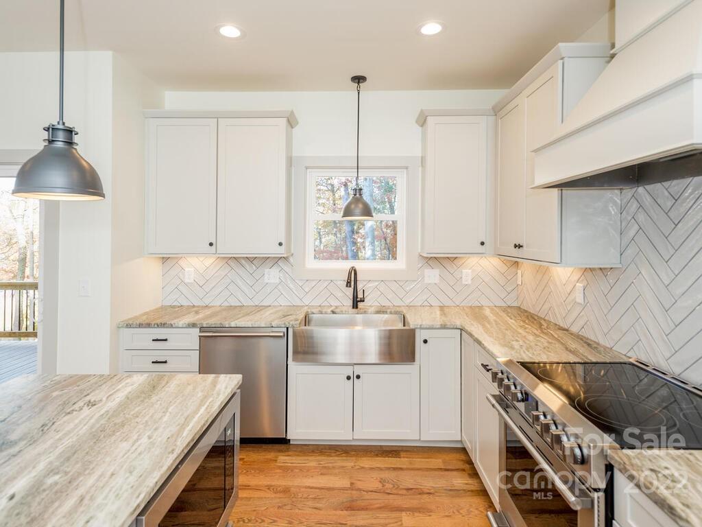 280 Justice Ridge Road Candler NC 28715