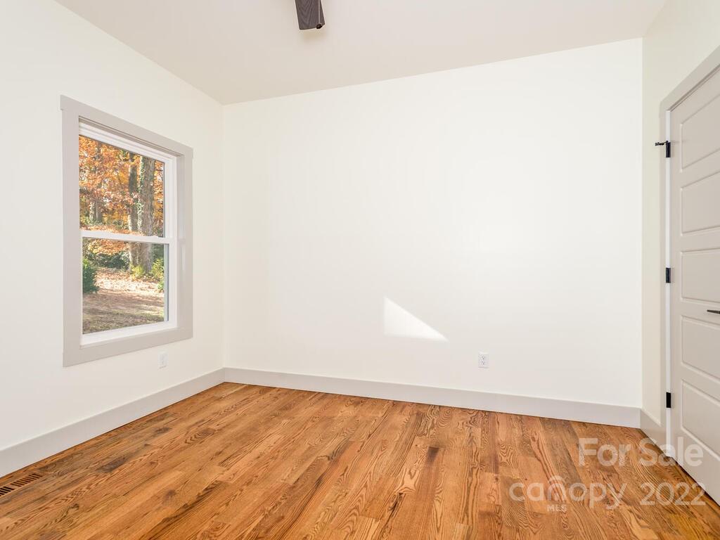 280 Justice Ridge Road Candler NC 28715