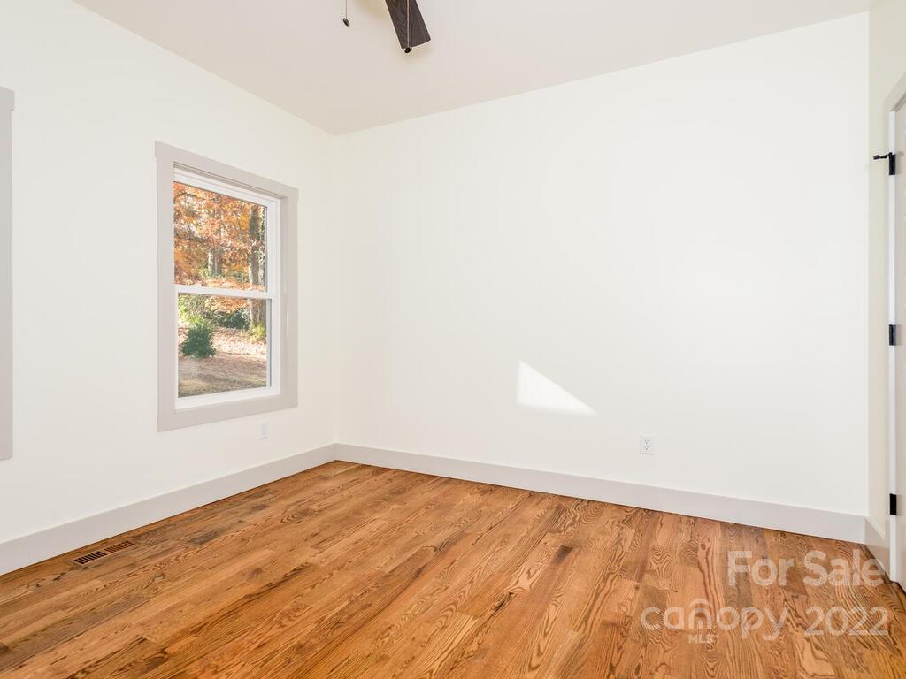 280 Justice Ridge Road Candler NC 28715