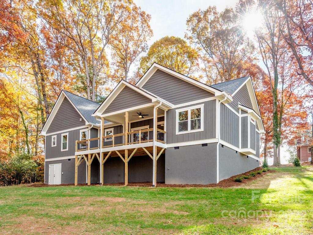 280 Justice Ridge Road Candler NC 28715