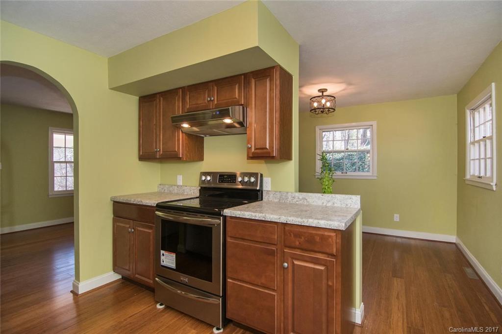 7 Lakeside Drive Asheville NC 28806