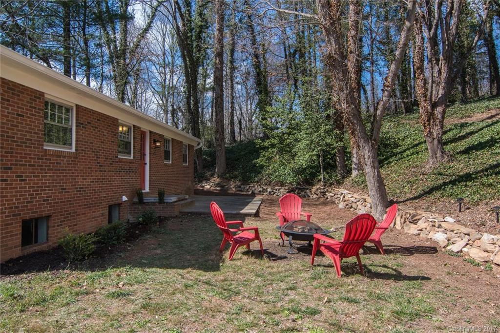 7 Lakeside Drive Asheville NC 28806