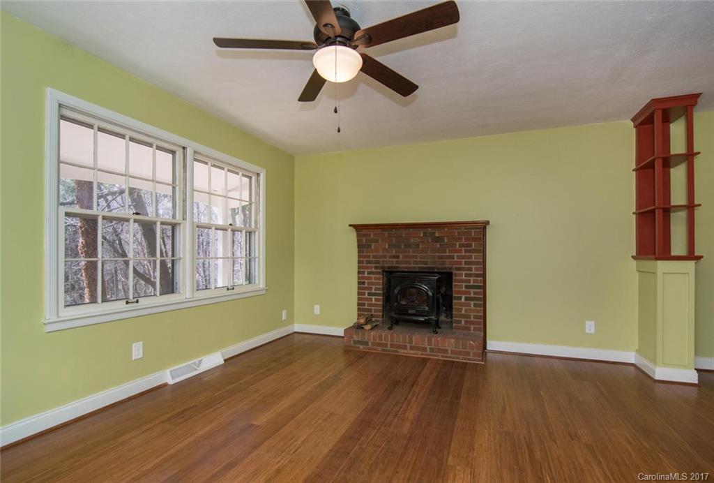 7 Lakeside Drive Asheville NC 28806