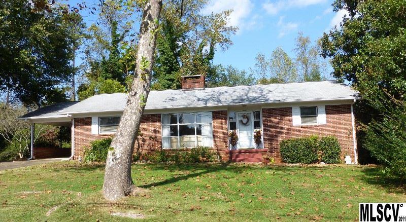 1048 17th Avenue NW Hickory NC 28601