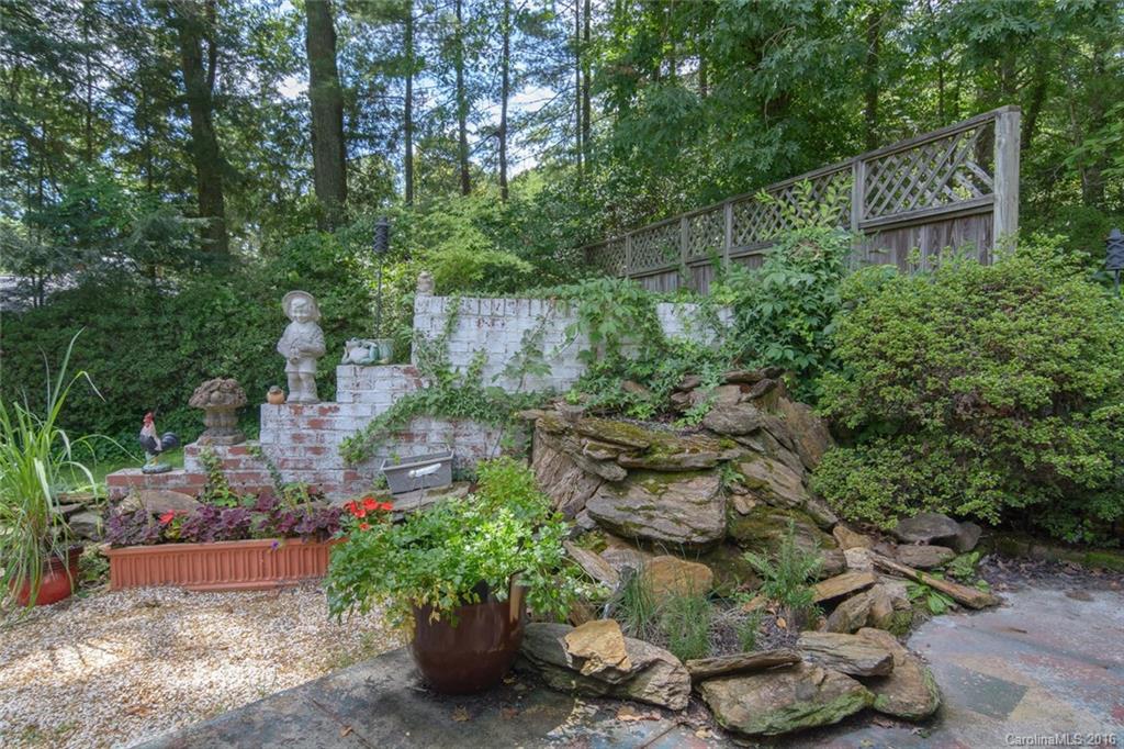 28 Forest Road Asheville NC 28803