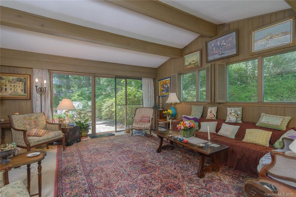 28 Forest Road Asheville NC 28803