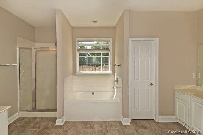 25 Summer Meadow Road Arden NC 28704