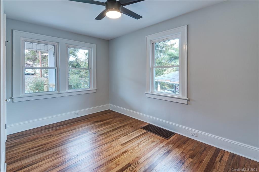 61 Balm Grove Avenue Asheville NC 28806