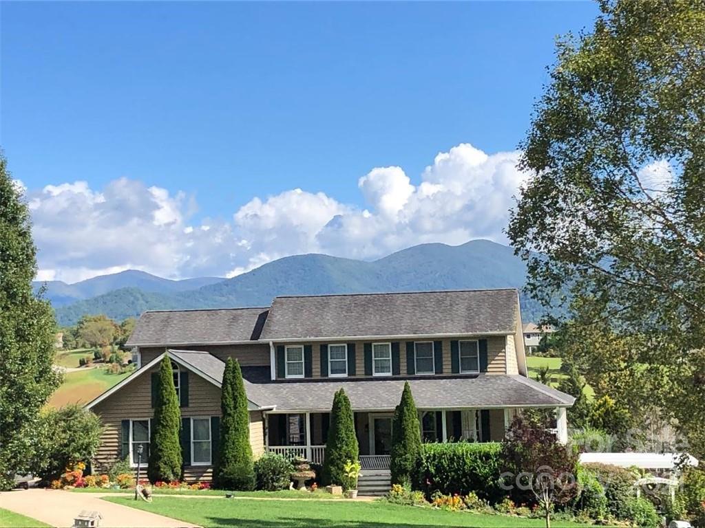 19 Meadow Glen Drive Weaverville NC 28787