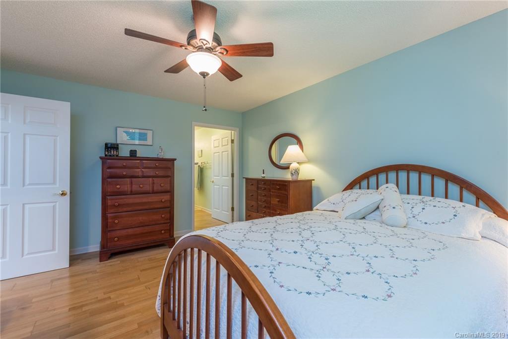 39 Honeycomb Circle Swannanoa NC 28778