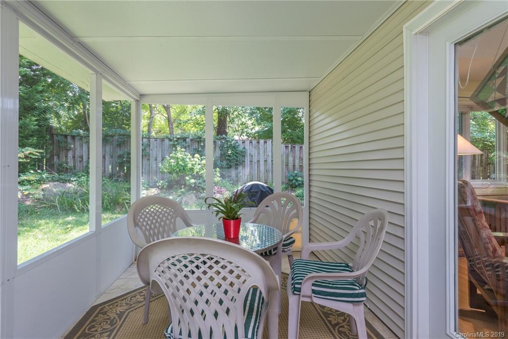 39 Honeycomb Circle Swannanoa NC 28778