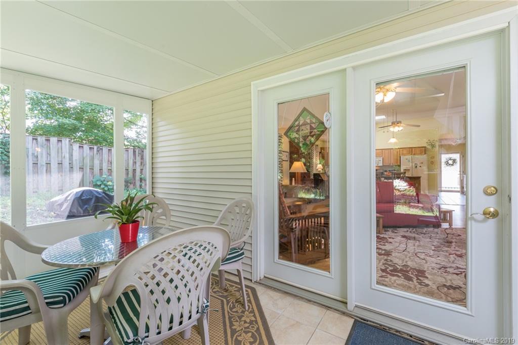 39 Honeycomb Circle Swannanoa NC 28778
