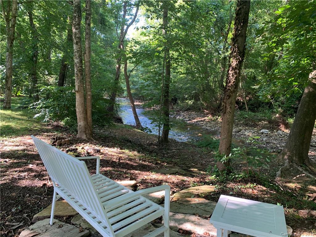 39 Honeycomb Circle Swannanoa NC 28778