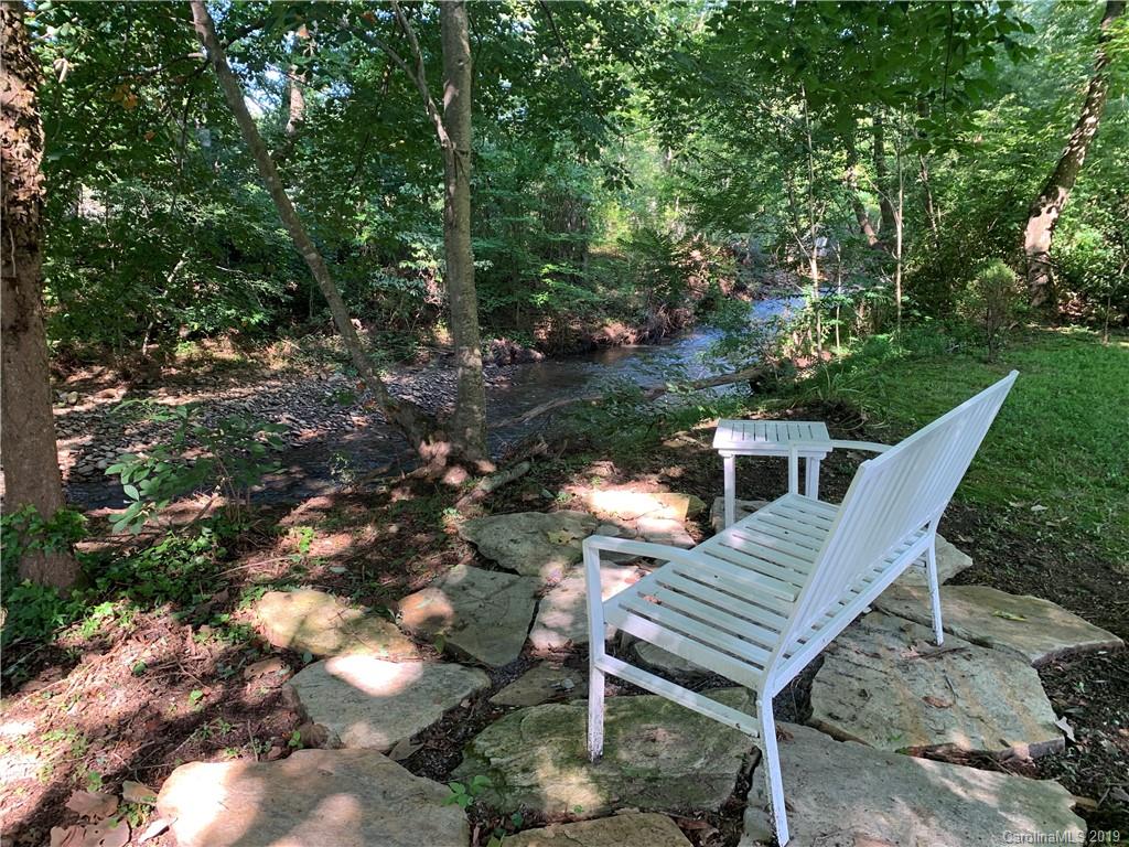 39 Honeycomb Circle Swannanoa NC 28778