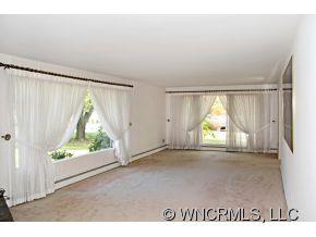 27 Mountain Terrace Asheville NC 28806