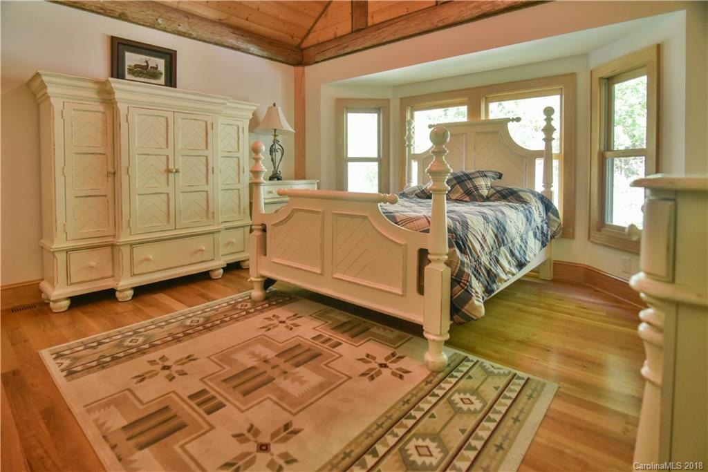 136 Atunyote Ridge Waynesville NC 28785