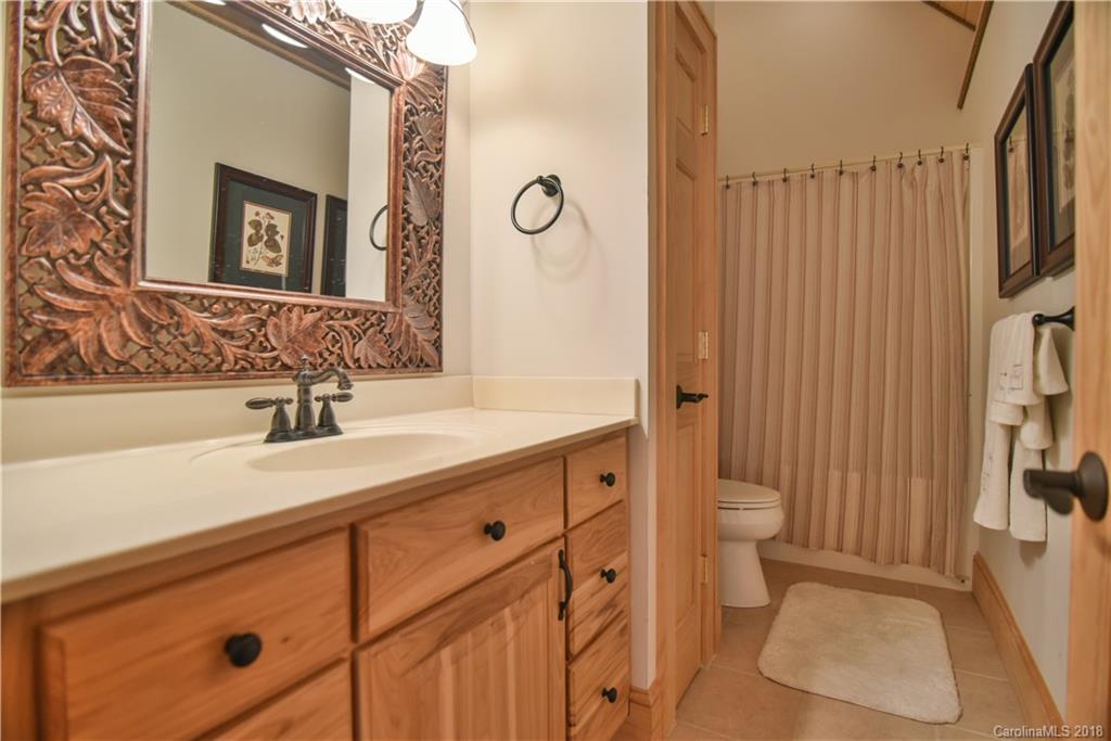 136 Atunyote Ridge Waynesville NC 28785