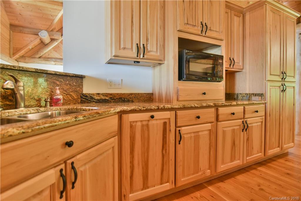 136 Atunyote Ridge Waynesville NC 28785