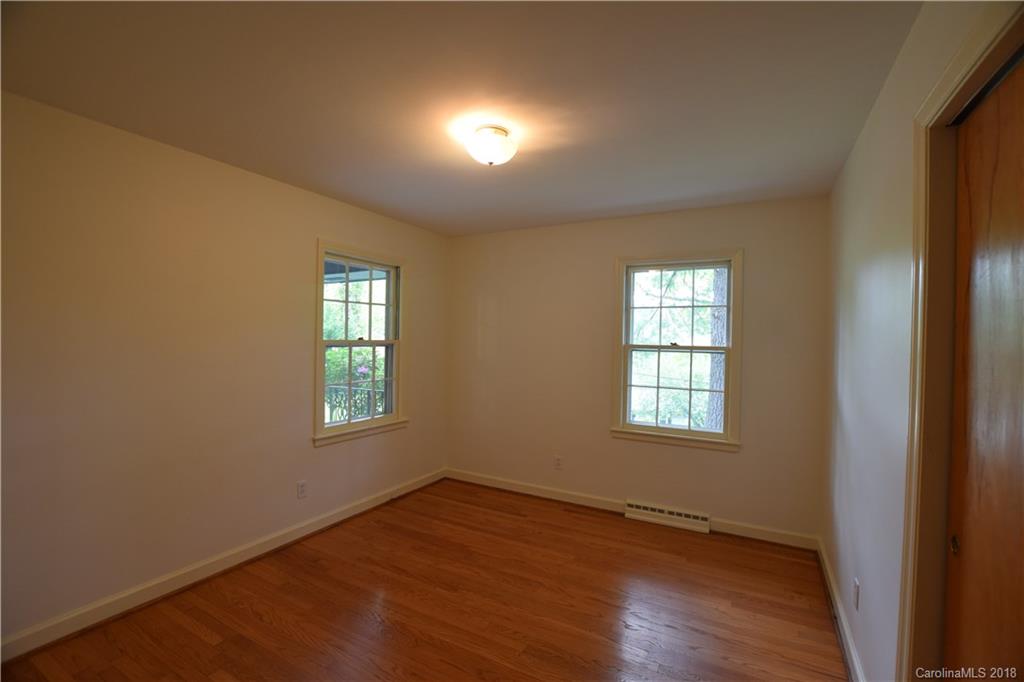 2 Beechwood Road Asheville NC 28805